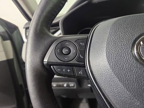 Used 2021 Toyota RAV4 XLE image 22