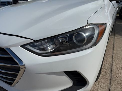 Used 2018 Hyundai Elantra Value Edition FWD image 46