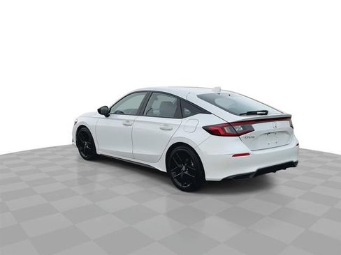 Used 2024 Honda Civic Sport image 6