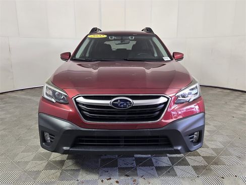 Certified 2022 Subaru Outback Premium image 3