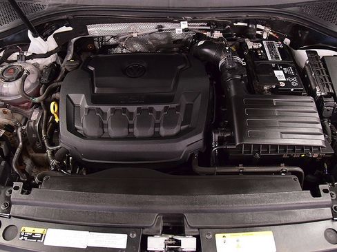 Used 2022 Volkswagen Tiguan S image 34
