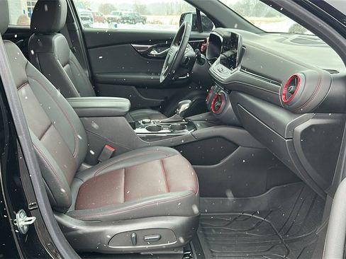 Certified 2025 Chevrolet Blazer RS w/ Driver Confidence II Package image 32