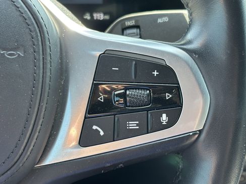 Used 2022 BMW i4 eDrive40 w/ M Sport Package image 22