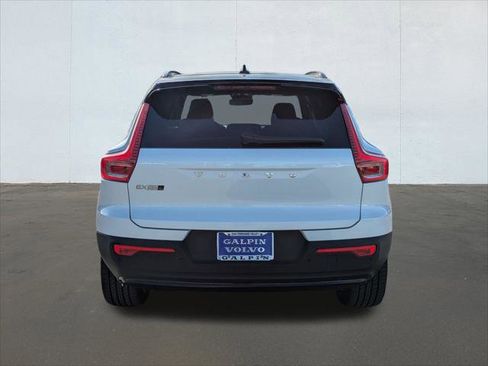 New 2026 Volvo EX40 Plus w/ Climate Package image 5