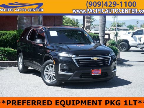 Used 2023 Chevrolet Traverse LT FWD image 1