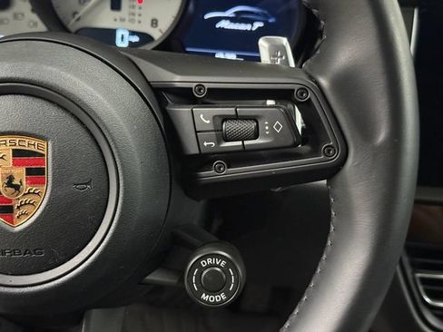 Certified 2026 Porsche Macan AWD/4WD image 21