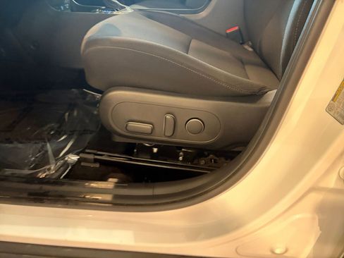 Used 2025 Hyundai Kona SEL image 23