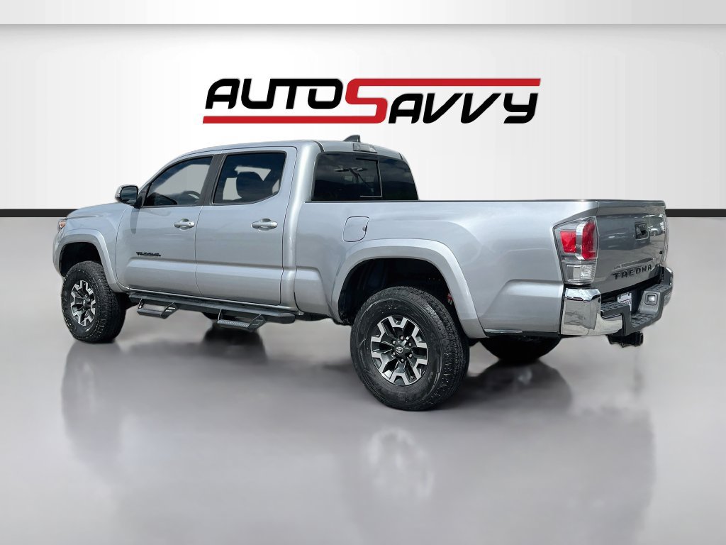 Used 2020 Toyota Tacoma TRD Sport w/ TRD Premium Sport Package AWD/4WD image 5
