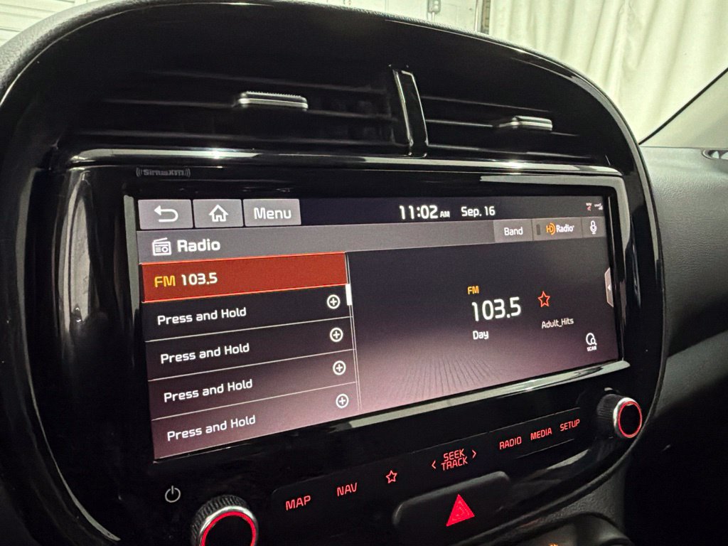 Used 2020 Kia Soul EX w/ Option Group 015 FWD image 17