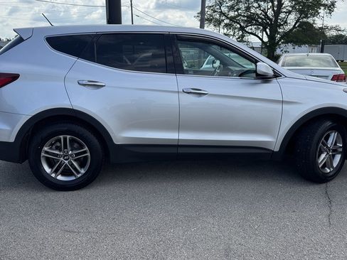 Used 2018 Hyundai Santa Fe Sport FWD image 9