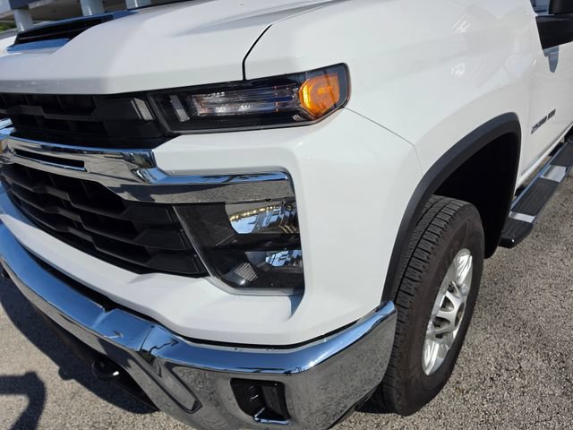 Used 2025 Chevrolet Silverado 2500 LT w/ Convenience Package AWD/4WD image 18