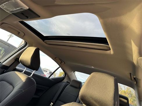 New 2025 Nissan Altima 2.5 SV w/ SV Special Edition Package image 17