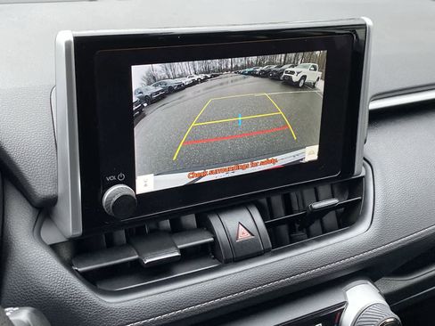 Certified 2025 Toyota RAV4 XLE image 28