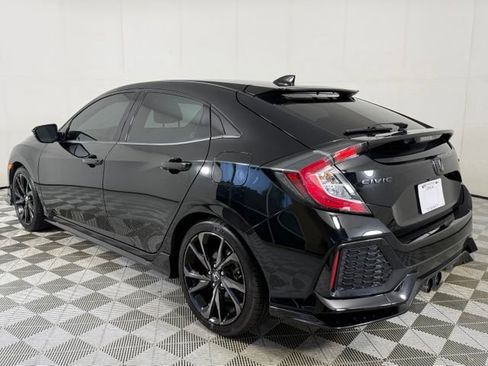 Used 2018 Honda Civic Sport image 4