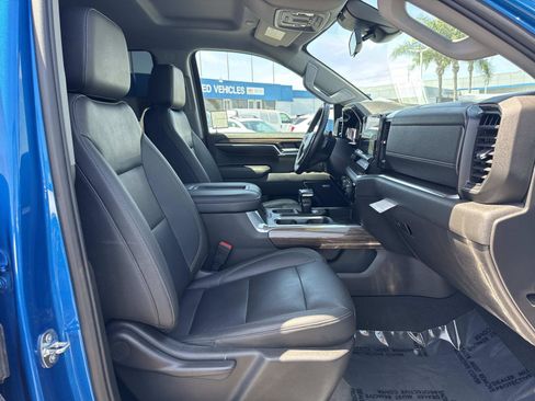 Used 2022 Chevrolet Silverado 1500 RST w/ Convenience Package II AWD/4WD image 30