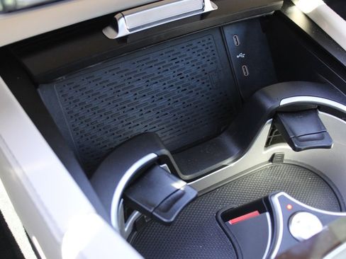 Certified 2024 Mercedes-Benz GLS 63 AMG 4MATIC image 29