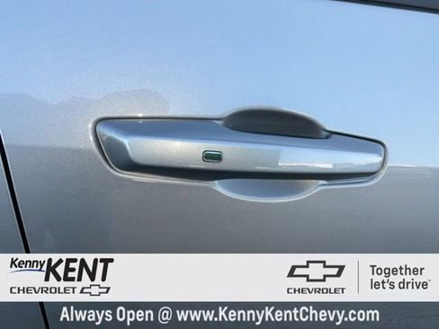 Used 2025 Chevrolet Equinox LT image 14