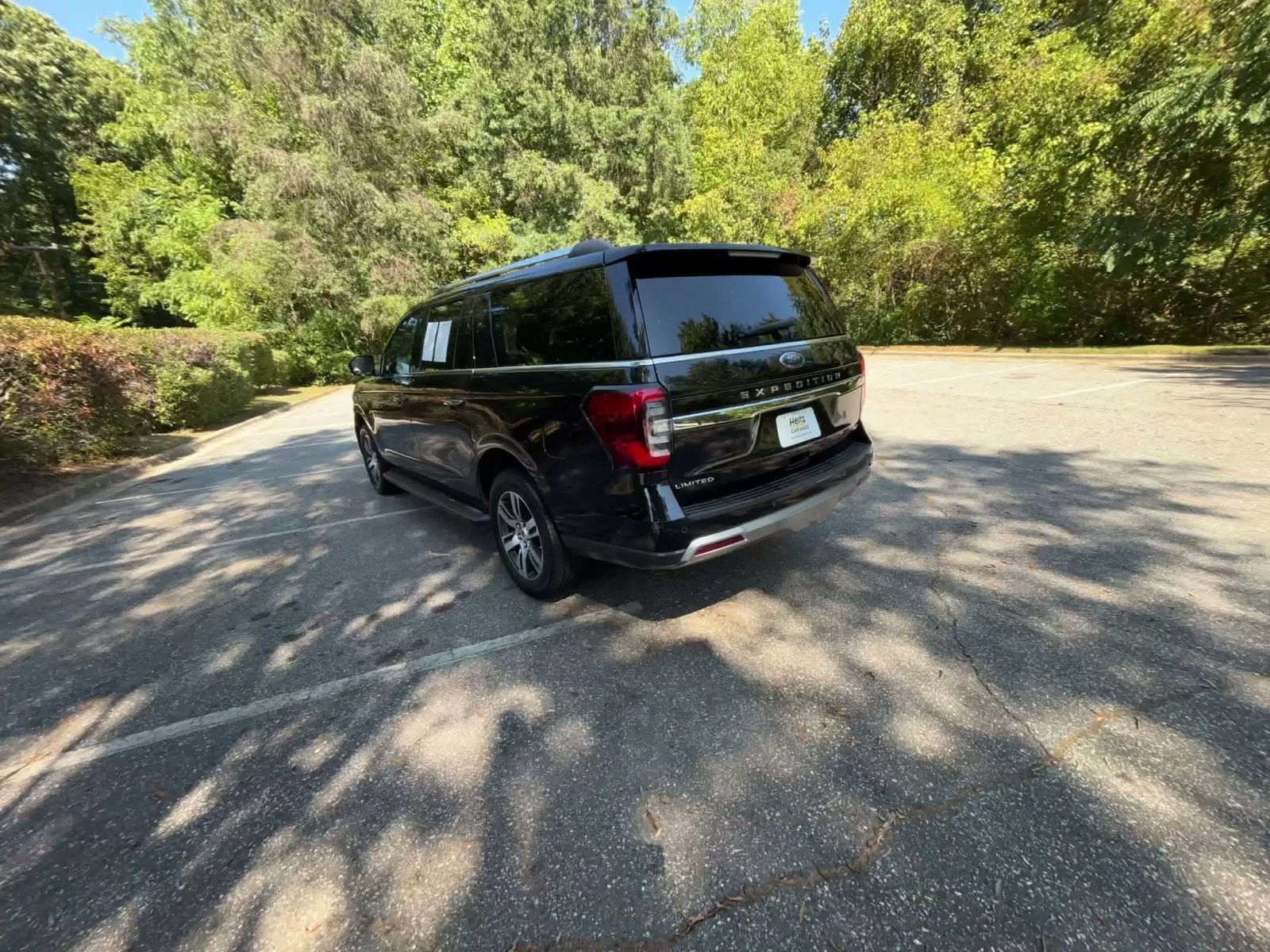 Used 2024 Ford Expedition Max Limited AWD/4WD image 9