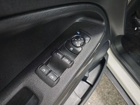 Used 2021 Ford EcoSport SE image 11