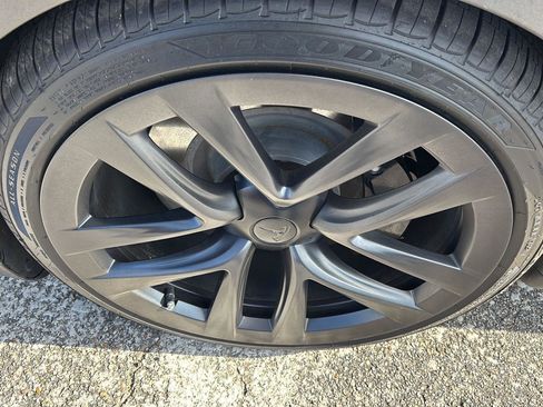 Used 2022 Tesla Model S Plaid AWD/4WD image 12