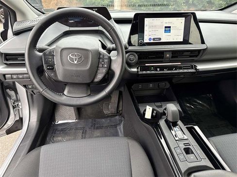 Used 2025 Toyota Prius LE image 16