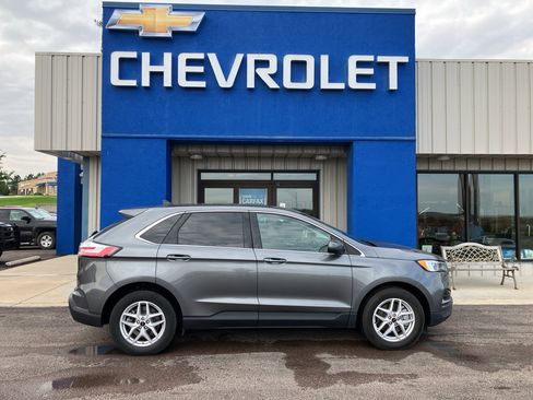 Used 2024 Ford Edge SEL image 8