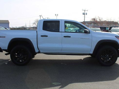 Certified 2024 Chevrolet Colorado Trail Boss w/ Advanced Trailering Package image 8