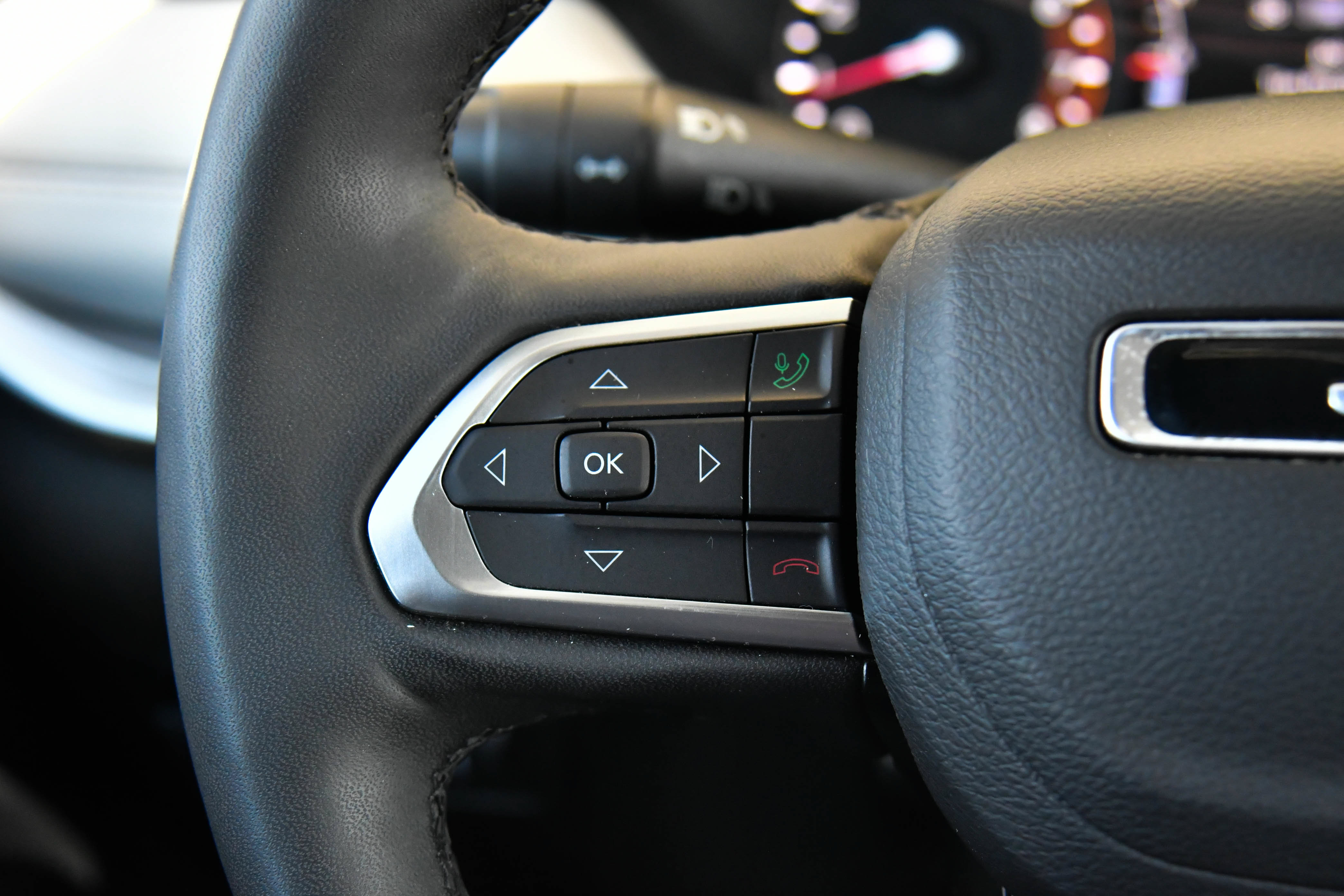 Used 2025 Jeep Compass Limited AWD/4WD image 36