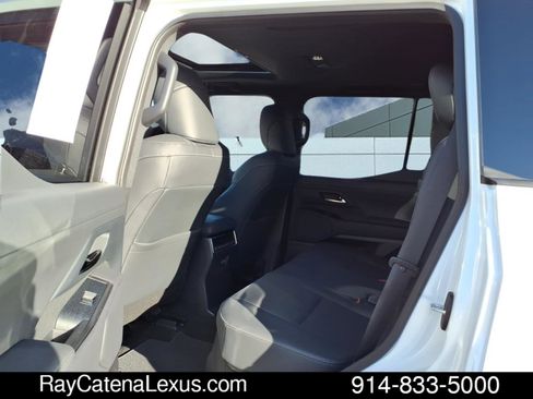 Certified 2024 Lexus GX 550 w/ Cold Area Package image 17