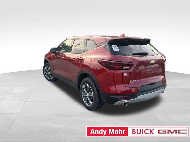 Used 2025 Chevrolet Blazer LT FWD image 16
