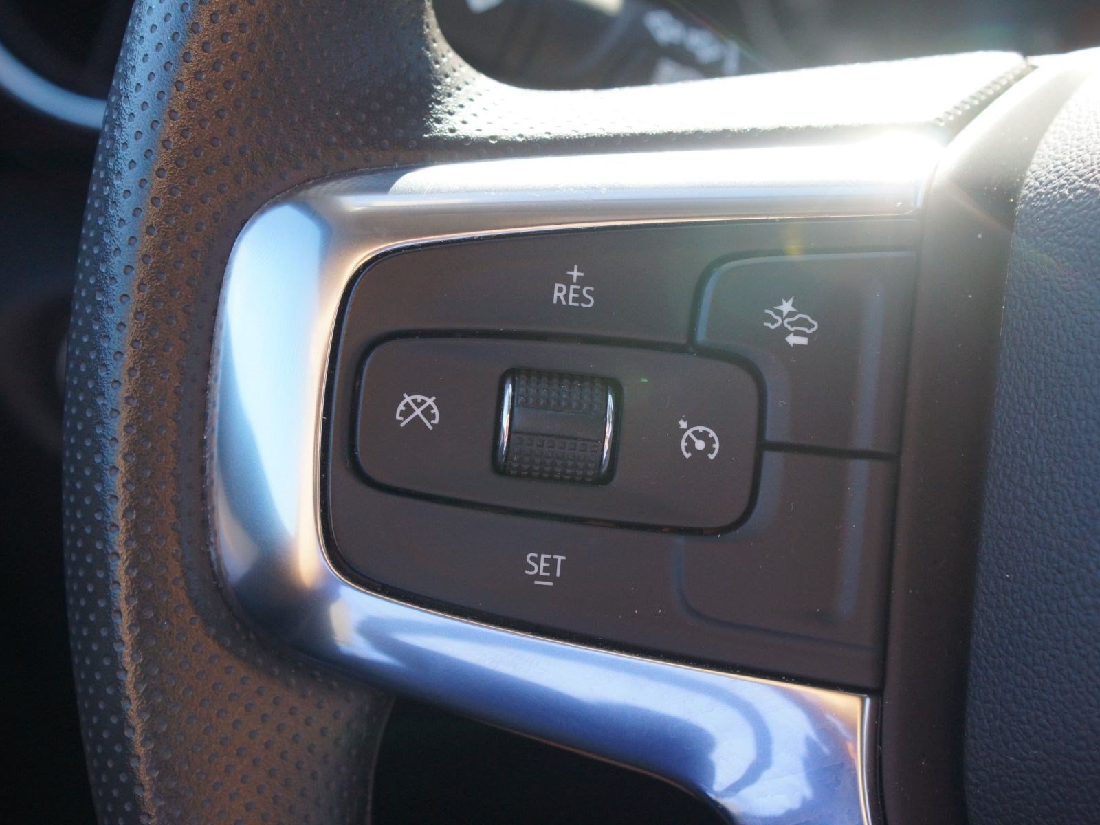 Used 2026 Chevrolet Blazer LT FWD image 9