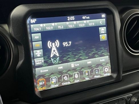 Used 2021 Jeep Wrangler Unlimited Sport image 25