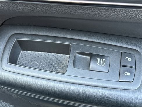 Used 2020 Jeep Grand Cherokee Limited X image 21