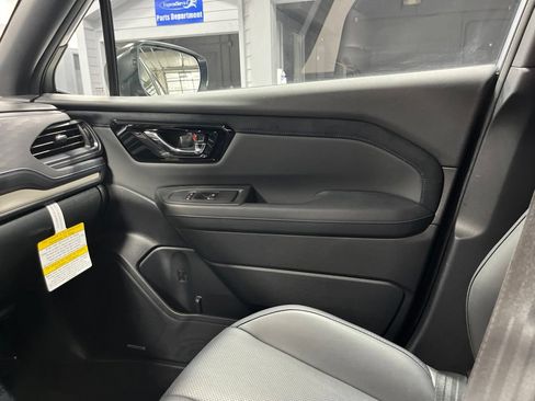 Used 2026 Subaru Forester Limited AWD/4WD image 17