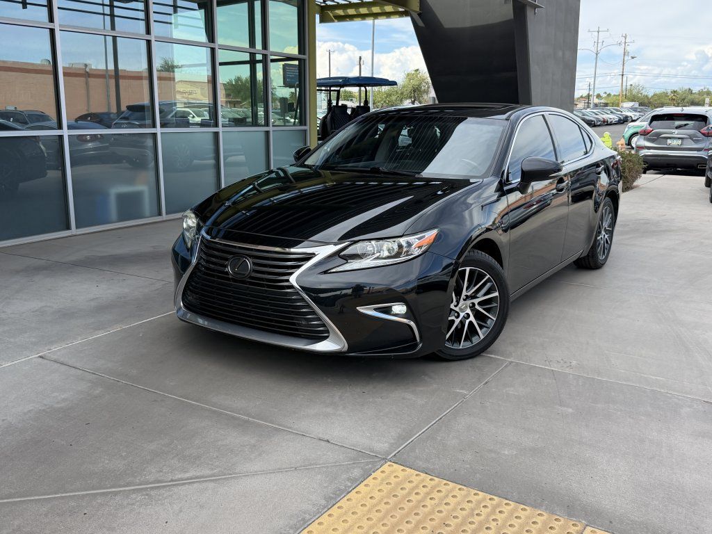 Used 2016 Lexus ES 350 w/ Navigation System Package FWD image 2
