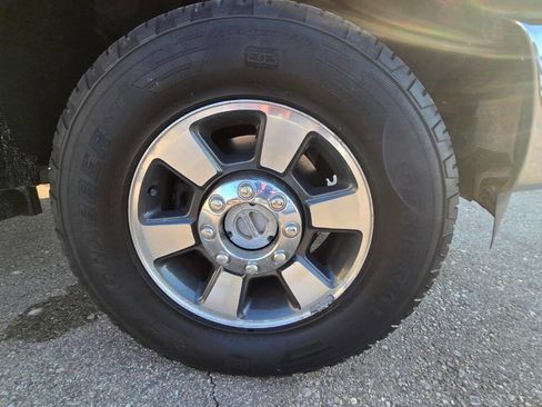 Used 2011 Ford F250 Lariat image 13