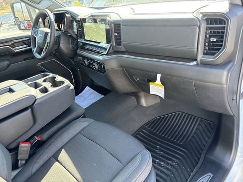 New 2025 Chevrolet Silverado 3500 LT w/ Convenience Package image 29