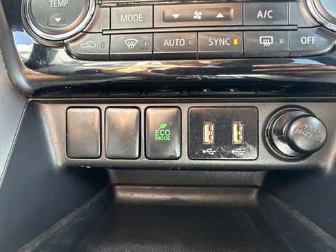 Used 2024 Mitsubishi Eclipse Cross SE image 40