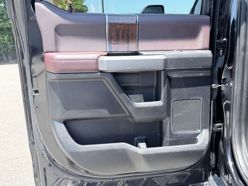 Used 2017 Ford F250 Platinum w/ Platinum Ultimate Package AWD/4WD image 34