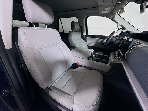 New 2026 Ford Expedition Active AWD/4WD image 30