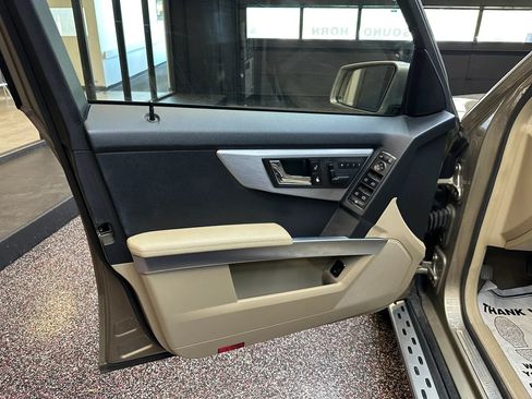 Used 2010 Mercedes-Benz GLK 350 4MATIC image 10