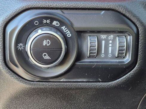 Certified 2021 Jeep Gladiator Rubicon AWD/4WD image 13