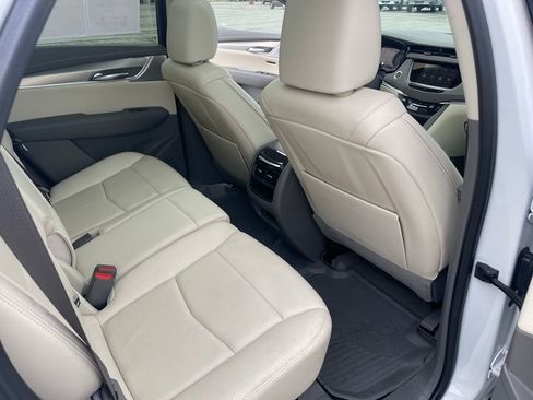 Used 2021 Cadillac XT5 Premium Luxury image 21