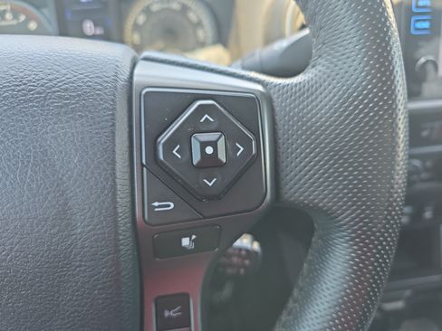 Used 2019 Toyota Tacoma TRD Sport w/ TRD Premium Sport Package RWD image 23