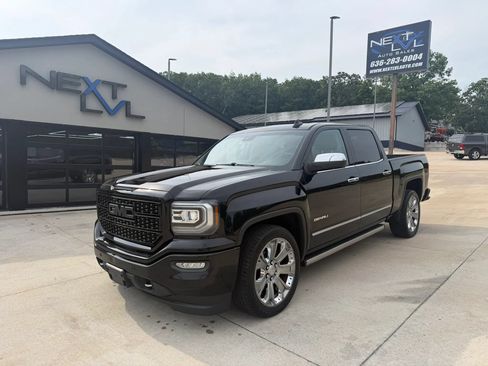 Used 2017 GMC Sierra 1500 Denali w/ Denali Ultimate Package AWD/4WD image 5