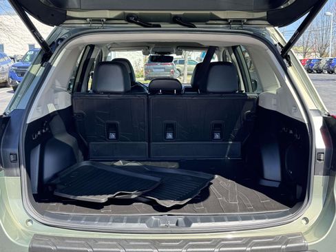 Used 2021 Subaru Forester Touring image 12
