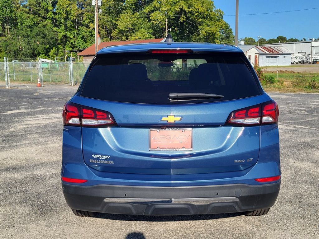 Used 2024 Chevrolet Equinox LT AWD/4WD image 3