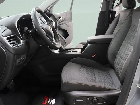 Used 2024 Chevrolet Equinox LT image 20