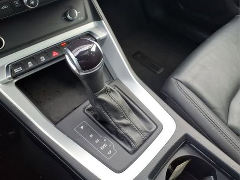 Used 2023 Audi Q3 2.0T Premium image 7