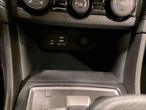 Used 2023 Subaru Impreza Premium image 33